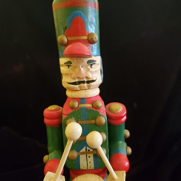 Nutcracker candle holder - Picture 6 of 8